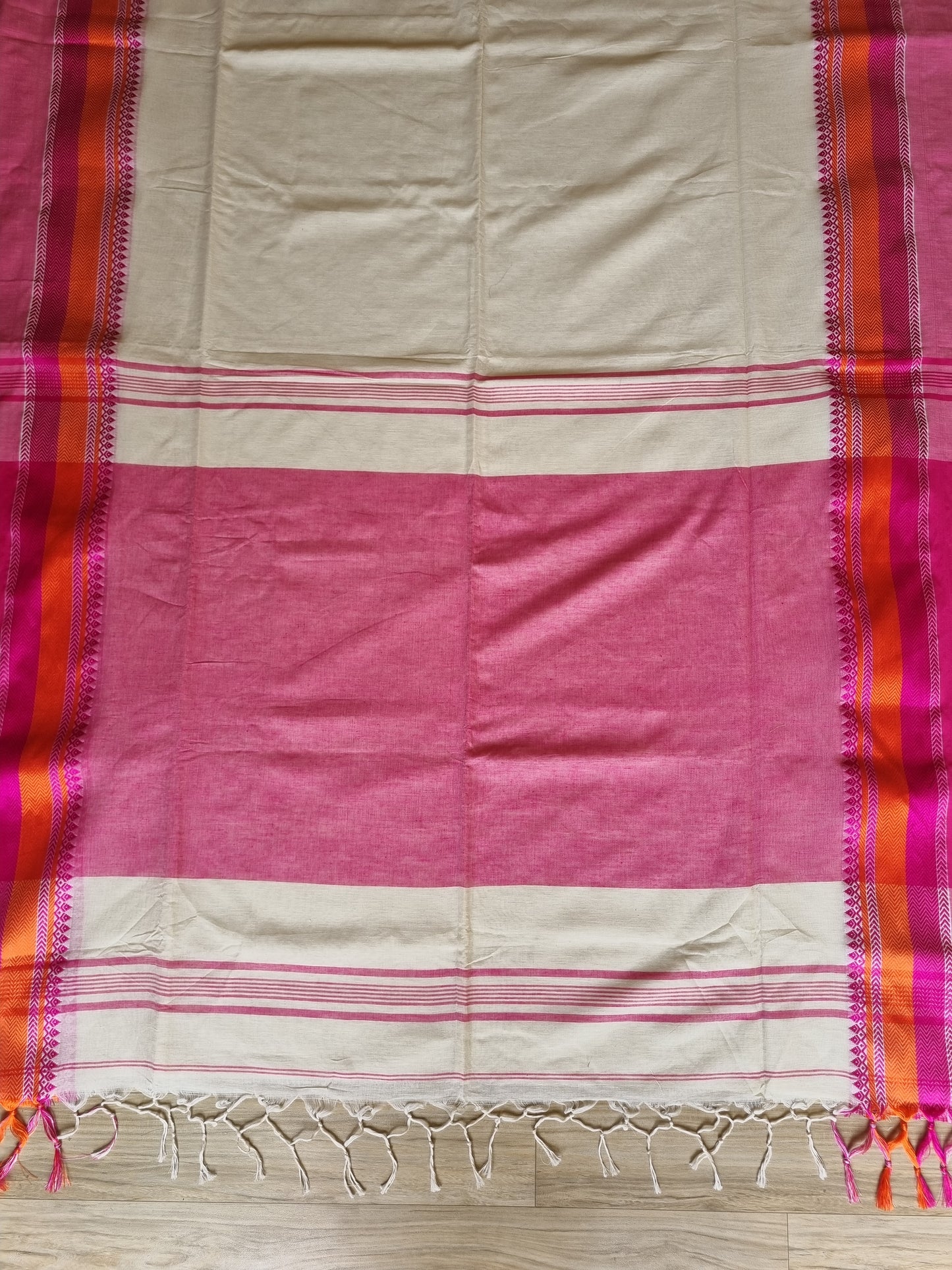 PINK & WHITE BEGAMPURI SAREE