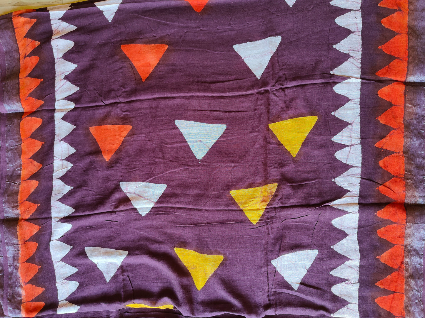 TRIANGULAR MULTICOLOR LINEN SAREE