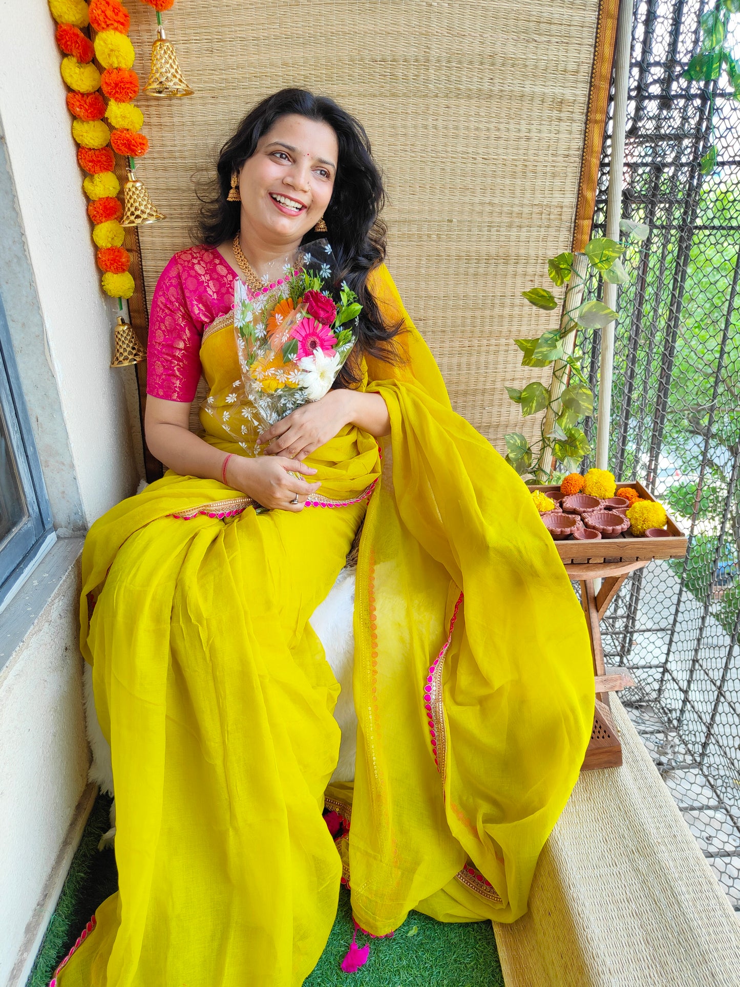 PARROT GREEN LACE MUL COTTON SAREE