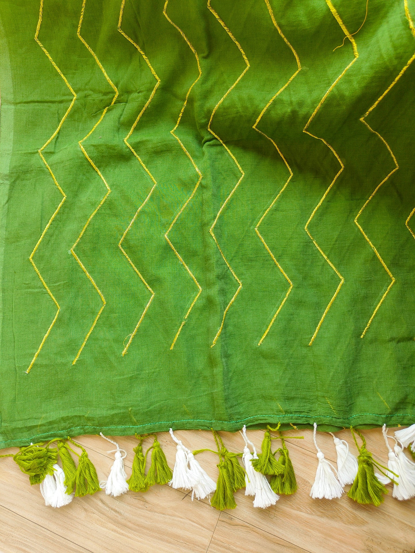GREEN ZIG ZAG MUL COTTON SAREE