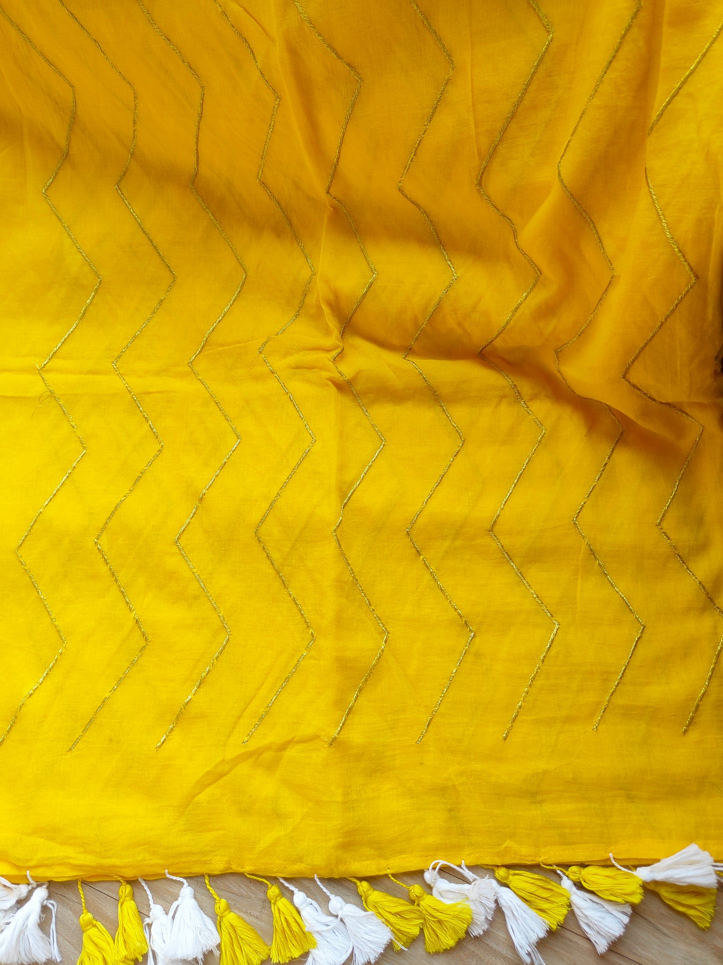 YELLOW ZIG ZAG MUL COTTON SAREE