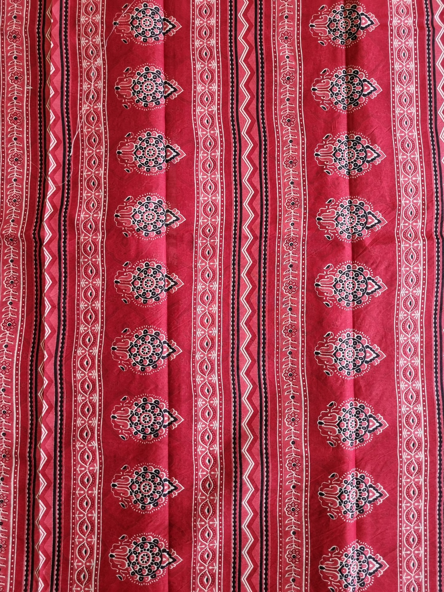 RED MUL COTTON SAREE WITH AJRAKH PRINT