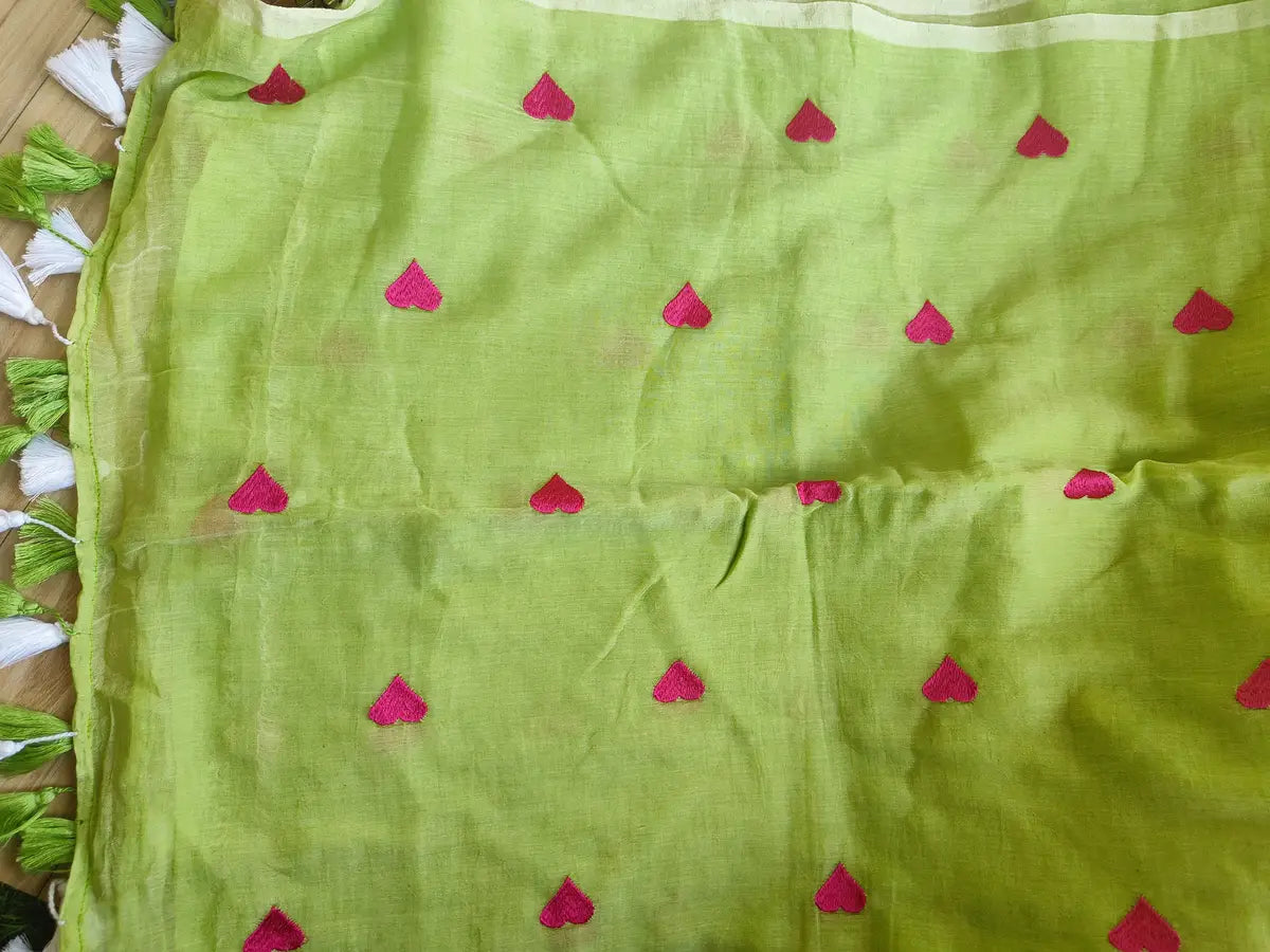 PARROT GREEN HEART MUL COTTON SAREE