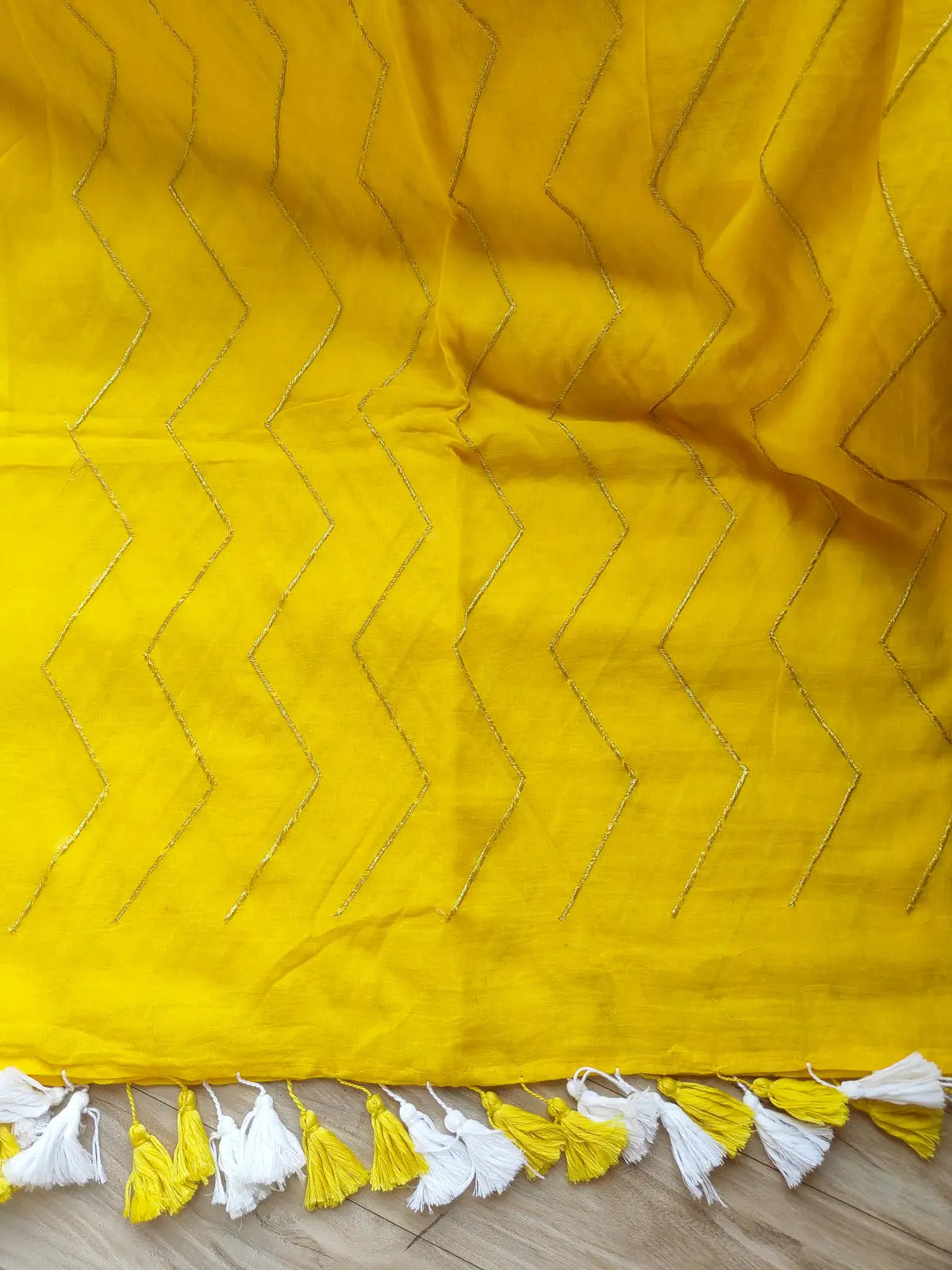YELLOW ZIG ZAG MUL COTTON SAREE