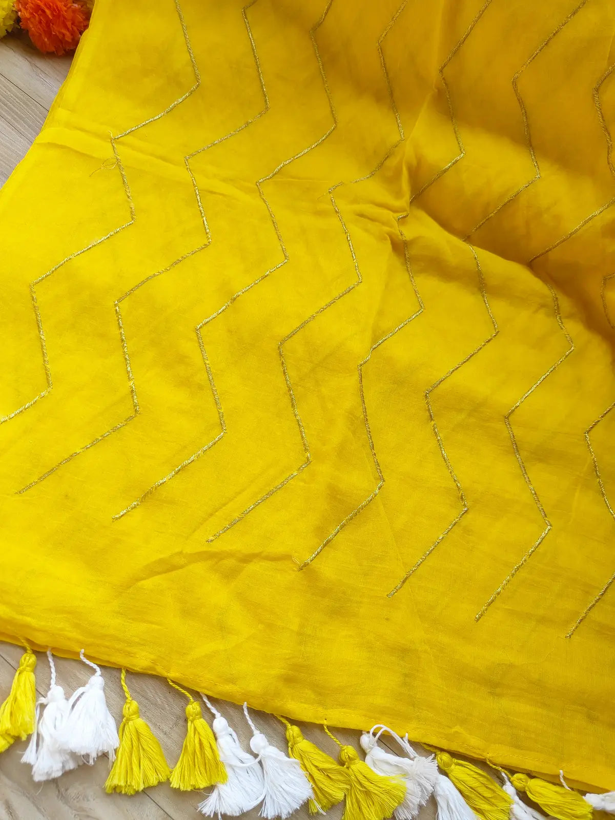 YELLOW ZIG ZAG MUL COTTON SAREE