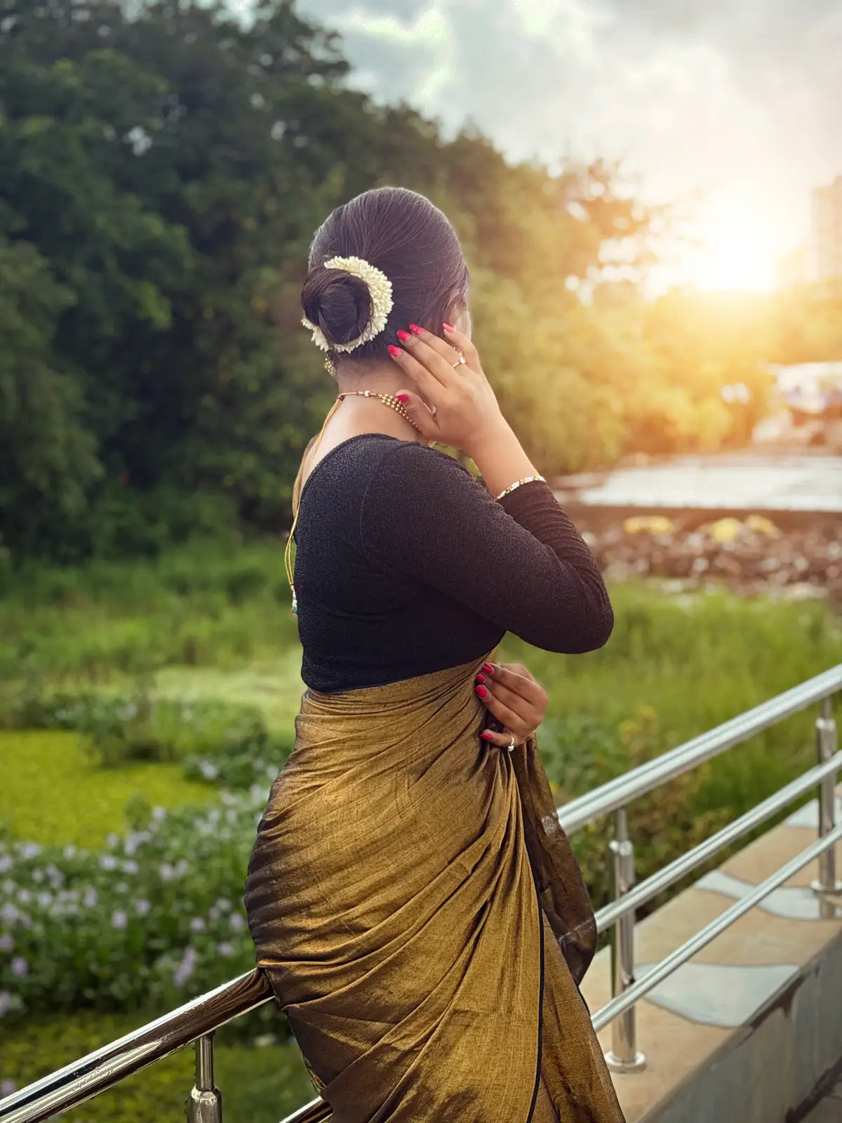GOLD AND BLACK COTTON TISSUE SAREE